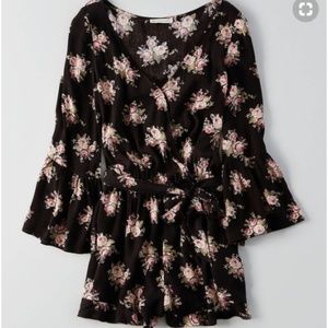 NWT American Eagle Floral Romper